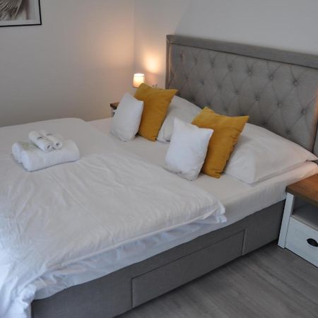 Kinga Apartman Dunajská Streda Exterior photo
